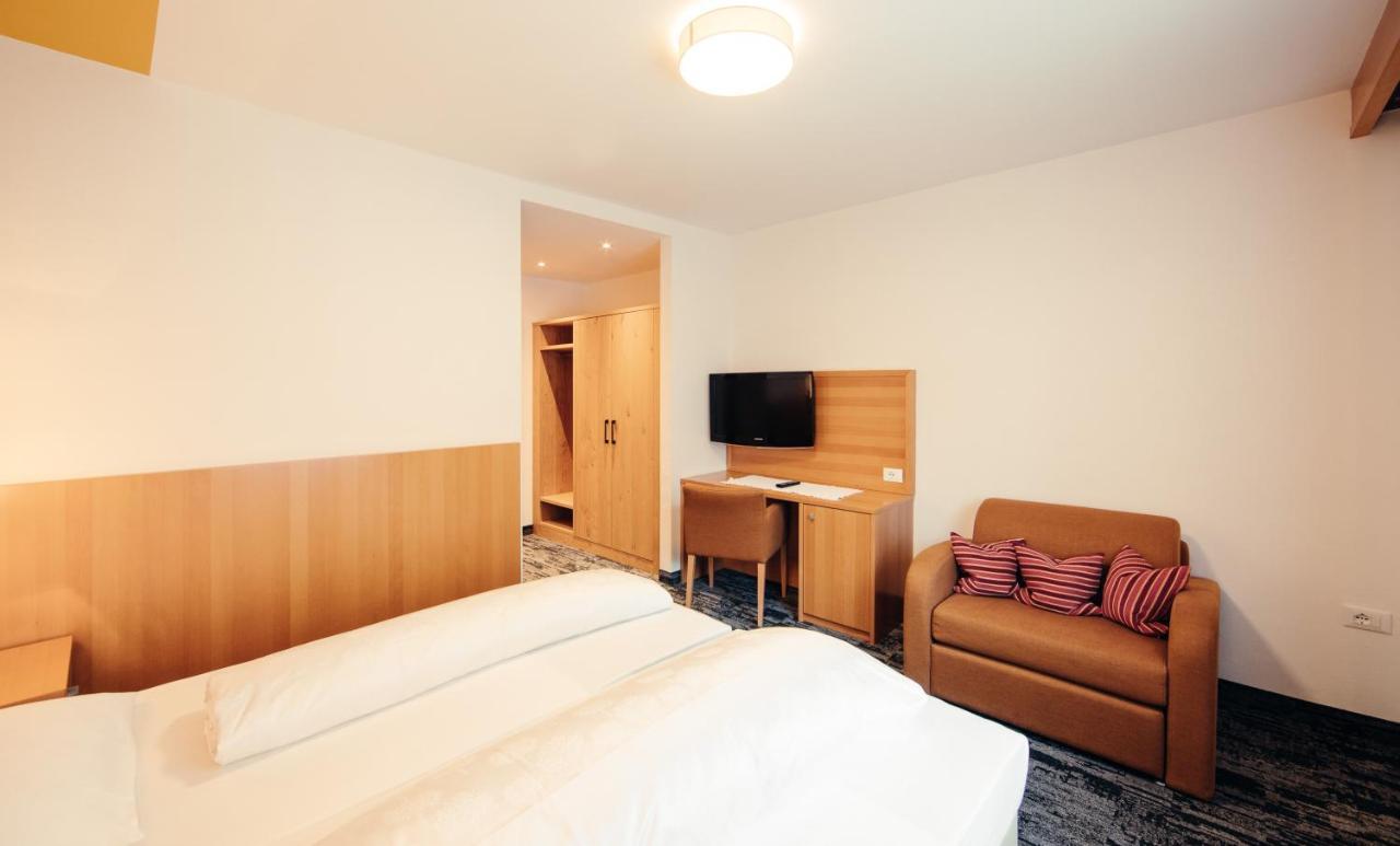 Hotel Ludwigshof & Luvina Trodena Chambre photo