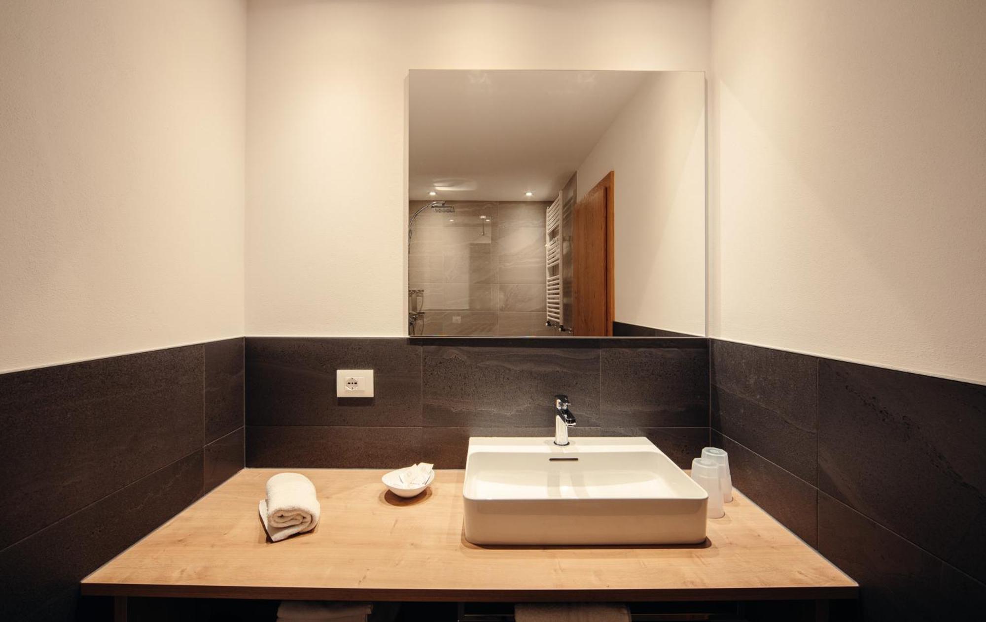 Hotel Ludwigshof & Luvina Trodena Chambre photo