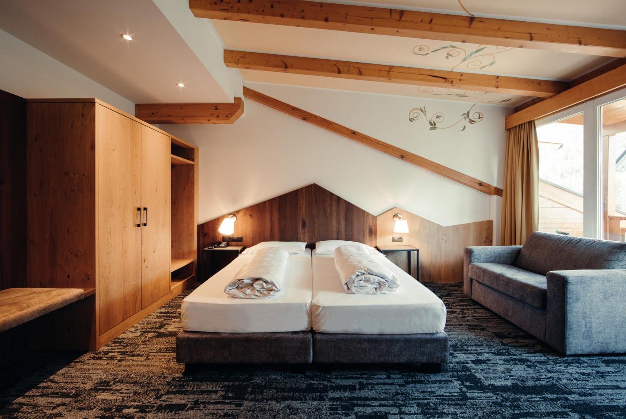 Hotel Ludwigshof & Luvina Trodena Chambre photo
